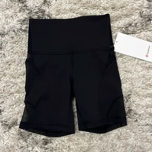 Lululemon wunder train mesh panel HR short. 6”. Size 2. Black. New with tags.